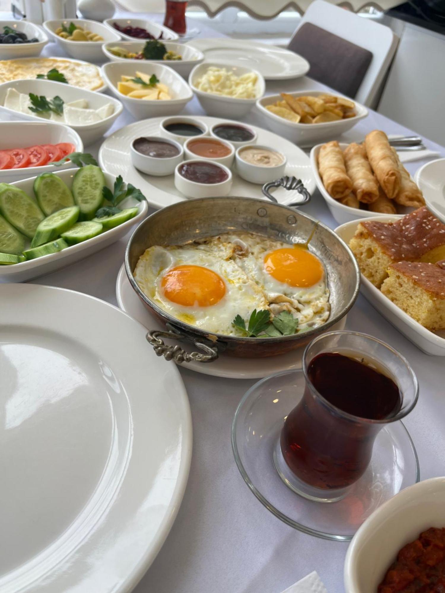 ריזה Simal Hotel מראה חיצוני תמונה