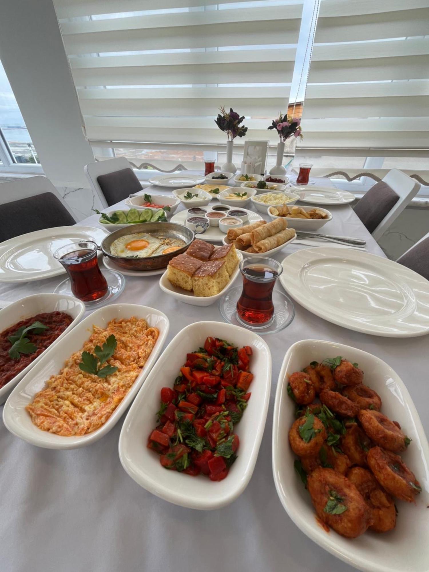 ריזה Simal Hotel מראה חיצוני תמונה