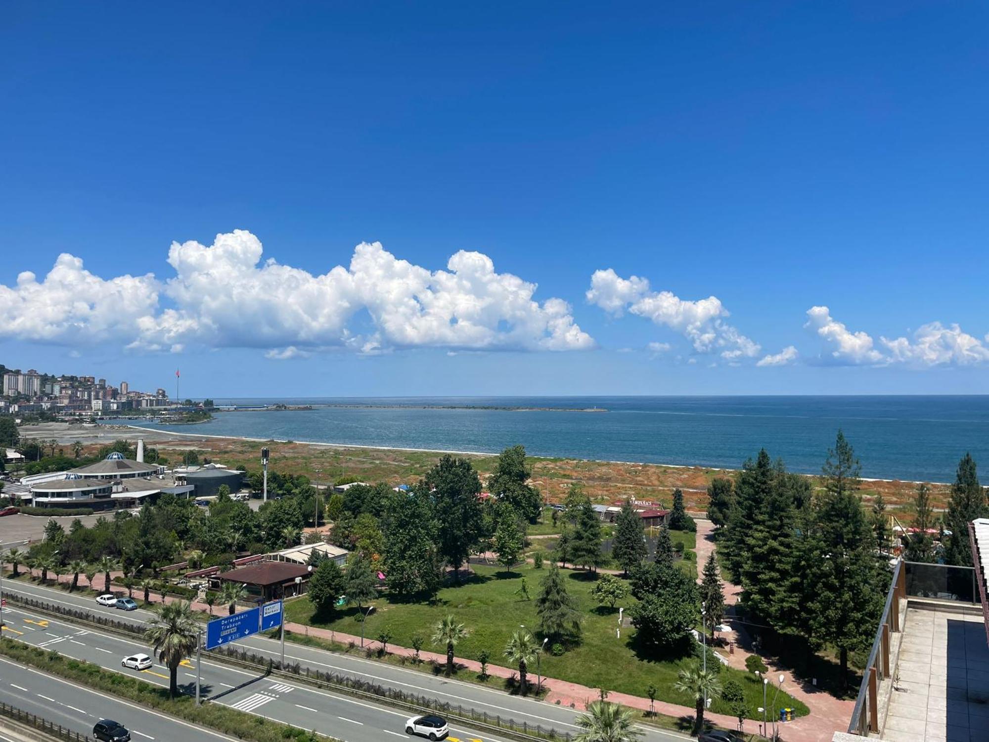 ריזה Simal Hotel מראה חיצוני תמונה